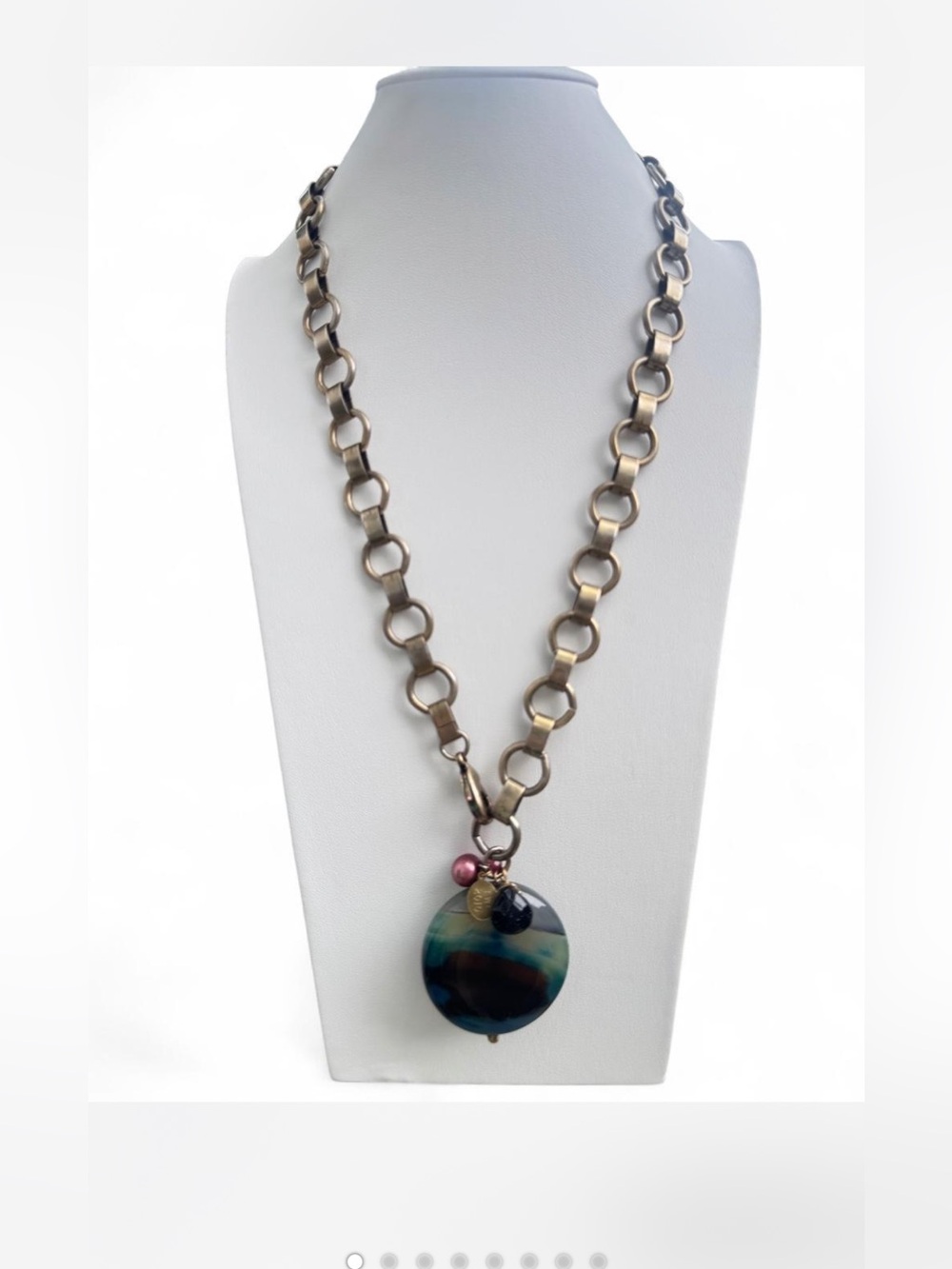2010 Lionette Chain Link Pendant Necklace